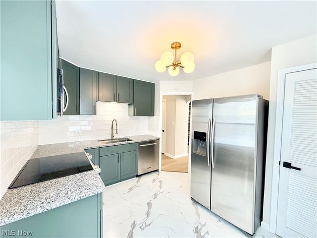 16301 Invermere Avenue, Cleveland, OH 44128