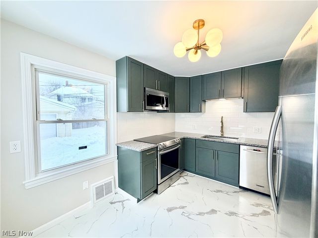 16301 Invermere Avenue, Cleveland, OH 44128