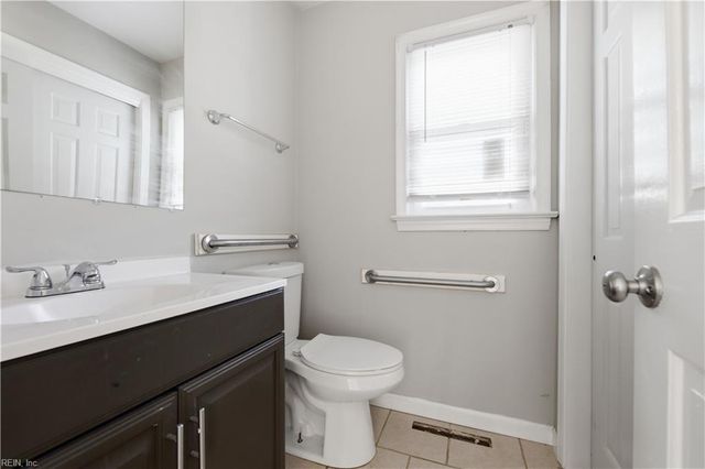 1637 Guthrie ST, Virginia Beach, VA 23464