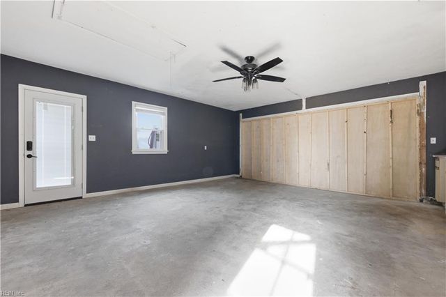 1637 Guthrie ST, Virginia Beach, VA 23464