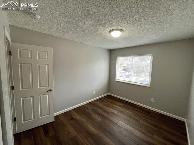 6974 Metropolitan Street, Colorado Springs, CO 80911