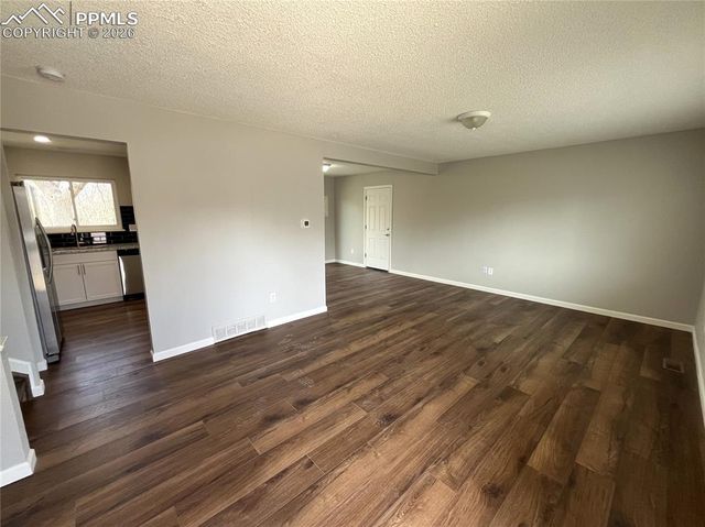 6974 Metropolitan Street, Colorado Springs, CO 80911