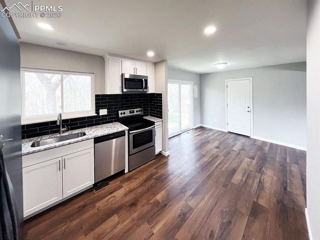 6974 Metropolitan Street, Colorado Springs, CO 80911