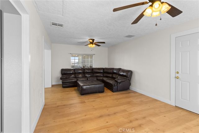 16463 Villa Drive, Victorville, CA 92395