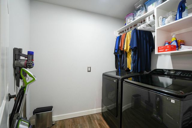 10900 Sycamore Drive N, La Porte, TX 77571