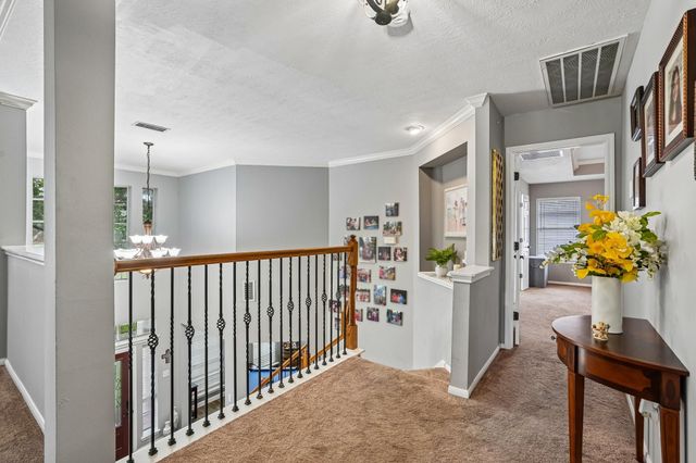 10900 Sycamore Drive N, La Porte, TX 77571