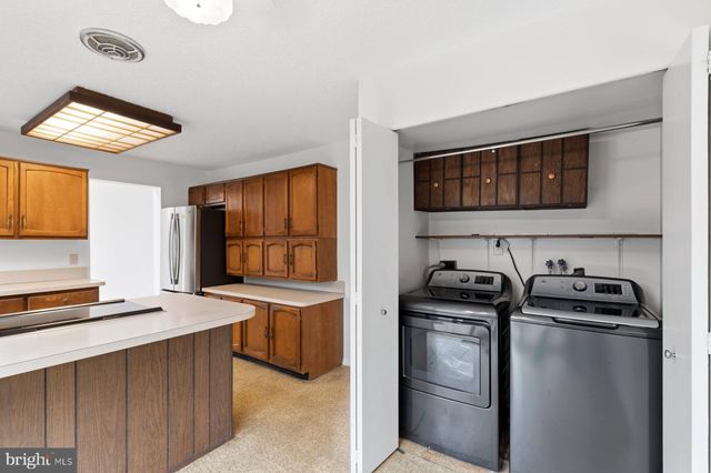 5317 LIGHTNING VIEW RD, Columbia, MD 21045