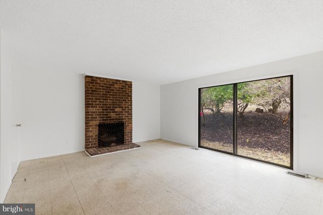 5317 LIGHTNING VIEW RD, Columbia, MD 21045