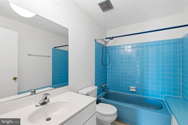 5317 LIGHTNING VIEW RD, Columbia, MD 21045