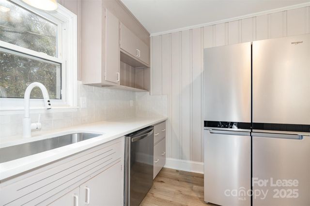 7726 Wallace Lane, Charlotte, NC 28212