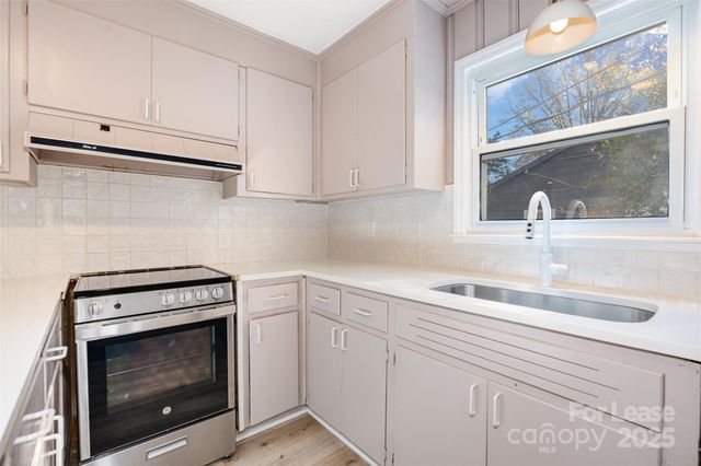 7726 Wallace Lane, Charlotte, NC 28212