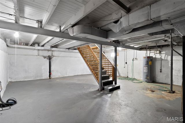 308 Superior Drive, St Louis, MO 63135