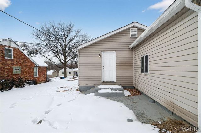 308 Superior Drive, St Louis, MO 63135