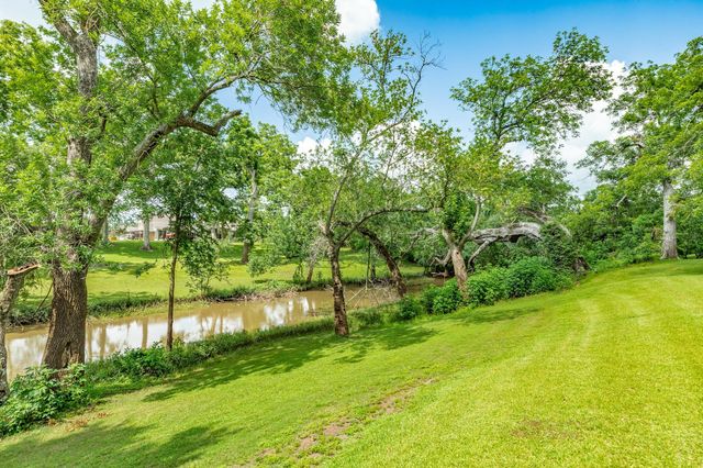 349 Pecan Estates Road C616R, Angleton, TX 77515