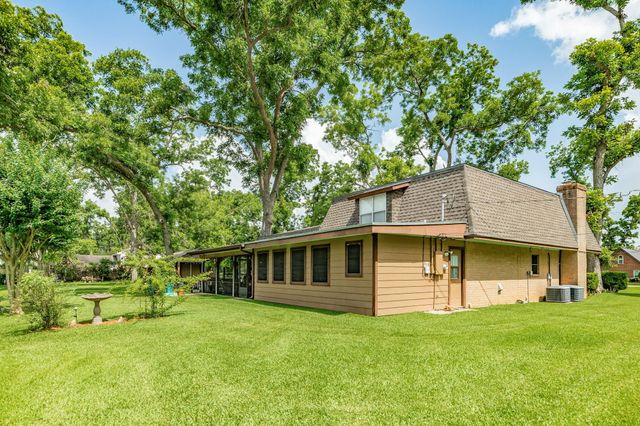 349 Pecan Estates Road C616R, Angleton, TX 77515