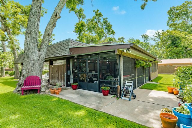 349 Pecan Estates Road C616R, Angleton, TX 77515