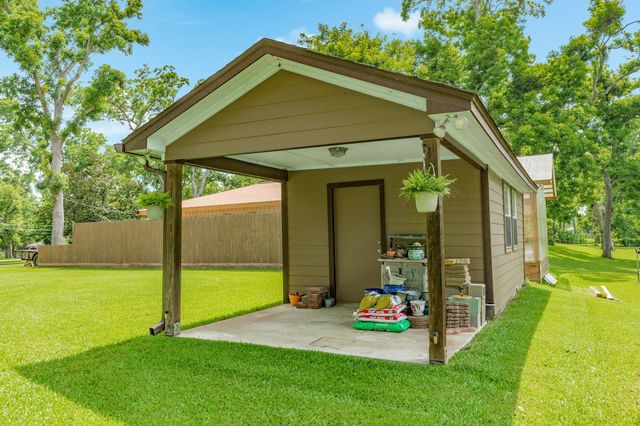 349 Pecan Estates Road C616R, Angleton, TX 77515