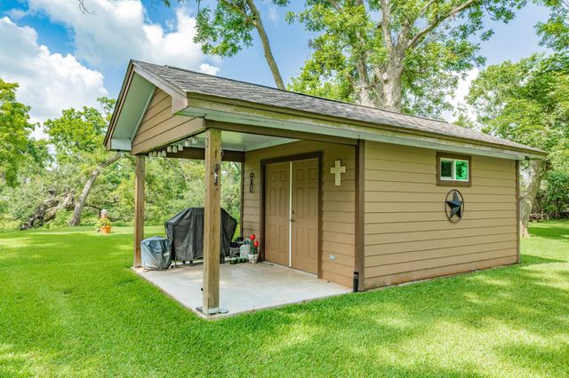 349 Pecan Estates Road C616R, Angleton, TX 77515