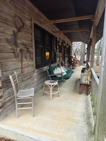 8830 State Hwy E, Houston, MO 65483