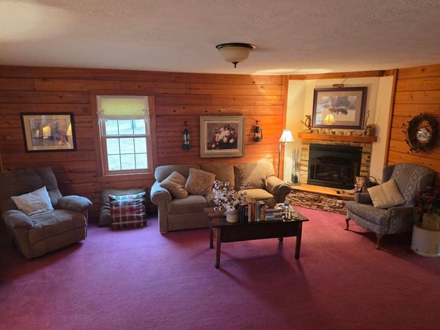 8830 State Hwy E, Houston, MO 65483