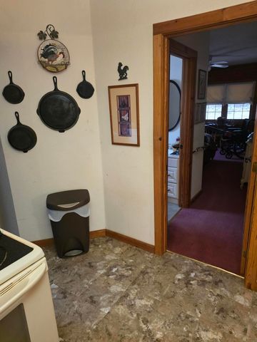 8830 State Hwy E, Houston, MO 65483