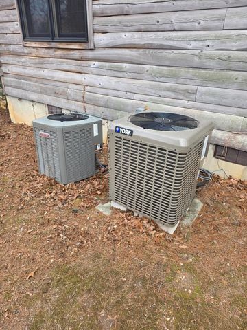 8830 State Hwy E, Houston, MO 65483