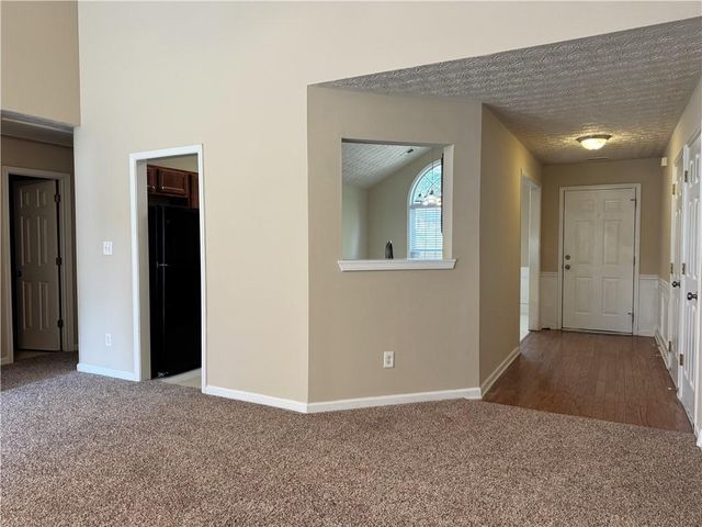 1277 Poison Oak Ct, Lawrenceville, GA 30045