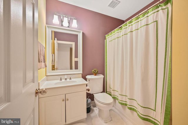 7401 HONESTY WAY, Bethesda, MD 20817