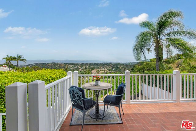 12544 The Vista, Los Angeles, CA 90049