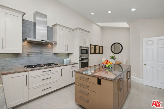 12544 The Vista, Los Angeles, CA 90049