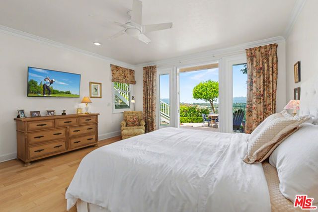 12544 The Vista, Los Angeles, CA 90049