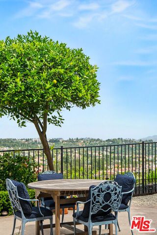 12544 The Vista, Los Angeles, CA 90049