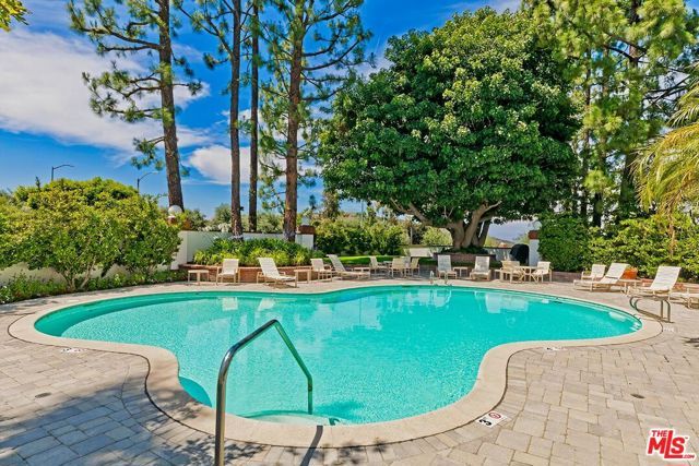 12544 The Vista, Los Angeles, CA 90049