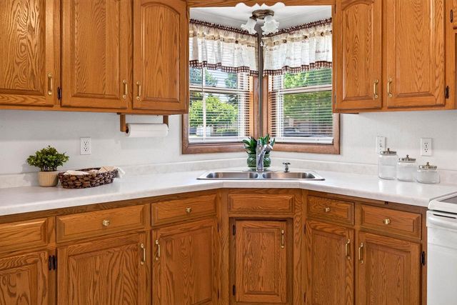 1308 KENNETH AVENUE, Kaukauna, WI 54130