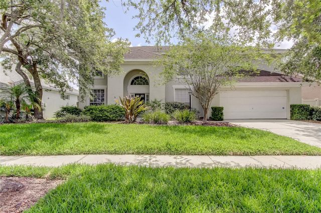 9401 WOODBAY DRIVE, Tampa, FL 33626