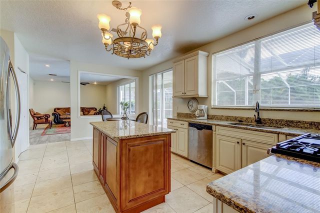 9401 WOODBAY DRIVE, Tampa, FL 33626