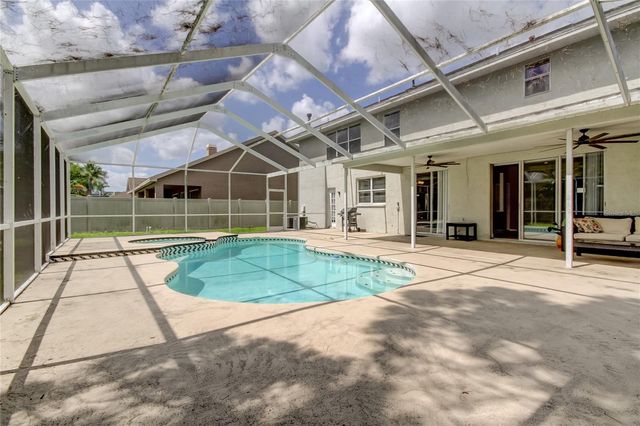 9401 WOODBAY DRIVE, Tampa, FL 33626