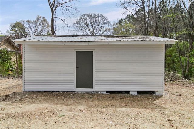 709 Sherman Street, Badin, NC 28009
