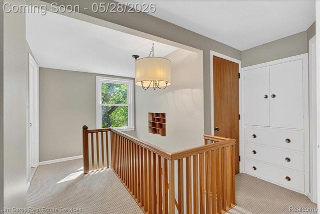 21252 Huntington Avenue, Harper Woods, MI 48225