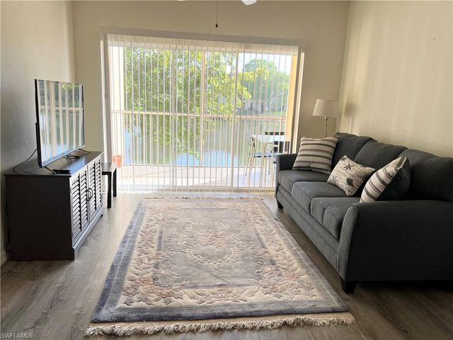 4620 Saint Croix LN 925, Naples, FL 34109