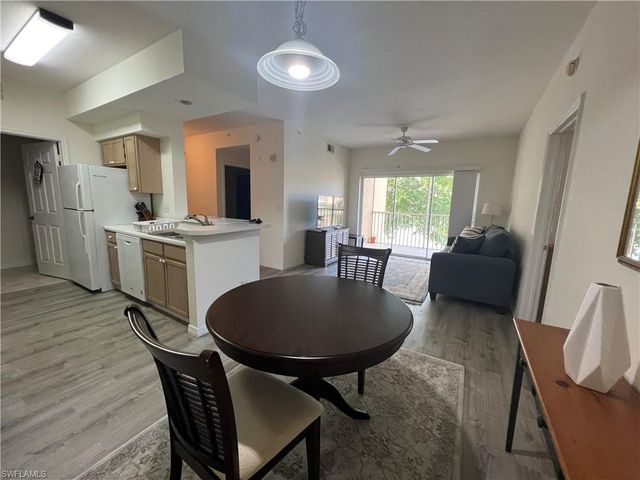 4620 Saint Croix LN 925, Naples, FL 34109