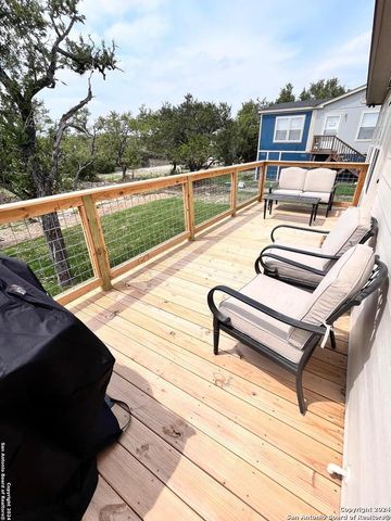 946 CYPRESS DR, Canyon Lake, TX 78133