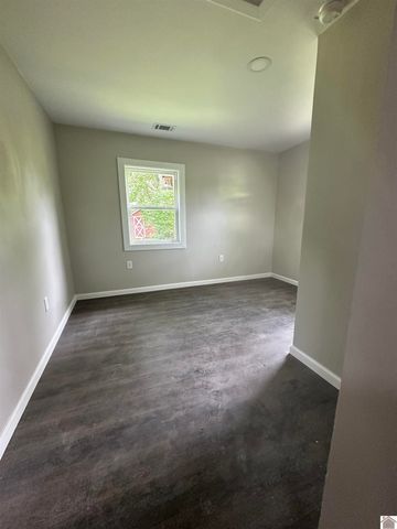 2010 Husband Road, Paducah, KY 42003