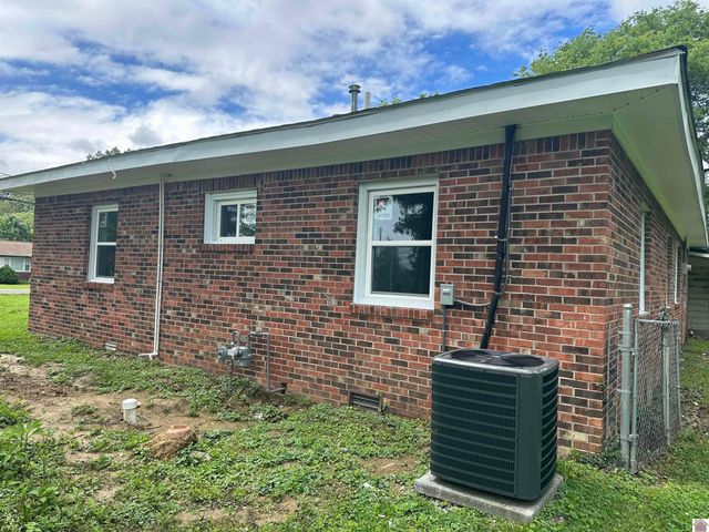 2010 Husband Road, Paducah, KY 42003