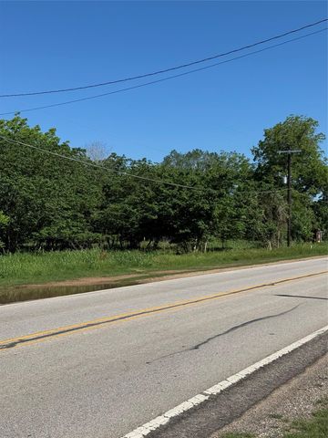 600 Gazley ST, Smithville, TX 78957