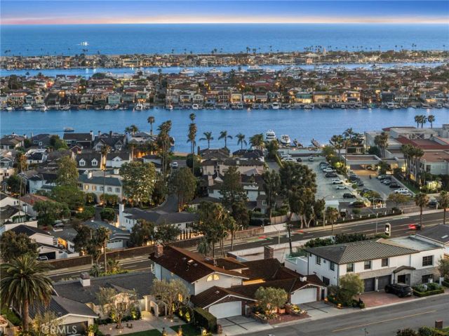 701 Kings Road, Newport Beach, CA 92663