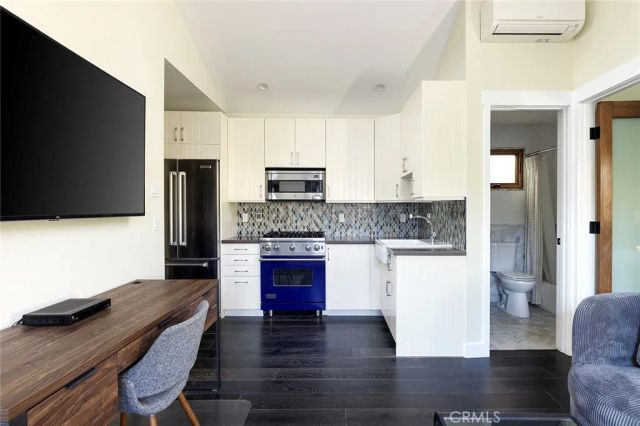 6067 Harold Way, Los Angeles, CA 90028