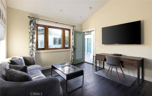 6067 Harold Way, Los Angeles, CA 90028