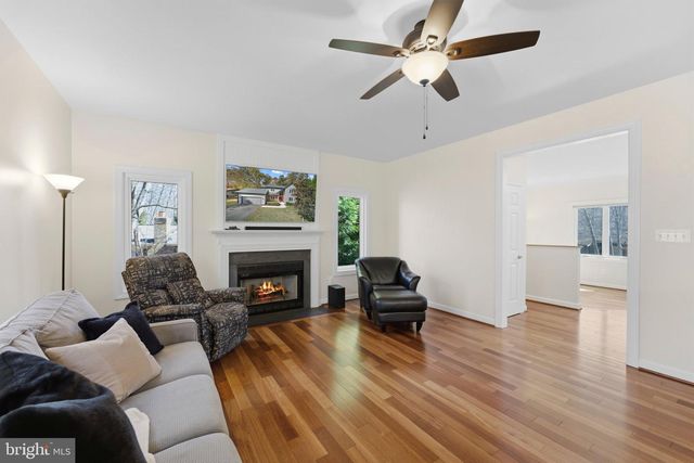 6271 OCCOQUAN FOREST DR, Manassas, VA 20112