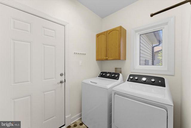 6271 OCCOQUAN FOREST DR, Manassas, VA 20112